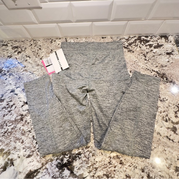 NWT DKNY Leggings - Picture 2 of 13